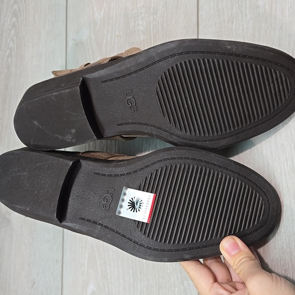 NWOB UGG Wymla Ankle Distressed Leather Buckle Detail Moto Boho Shoes Sz 8 - Picture 12 of 13